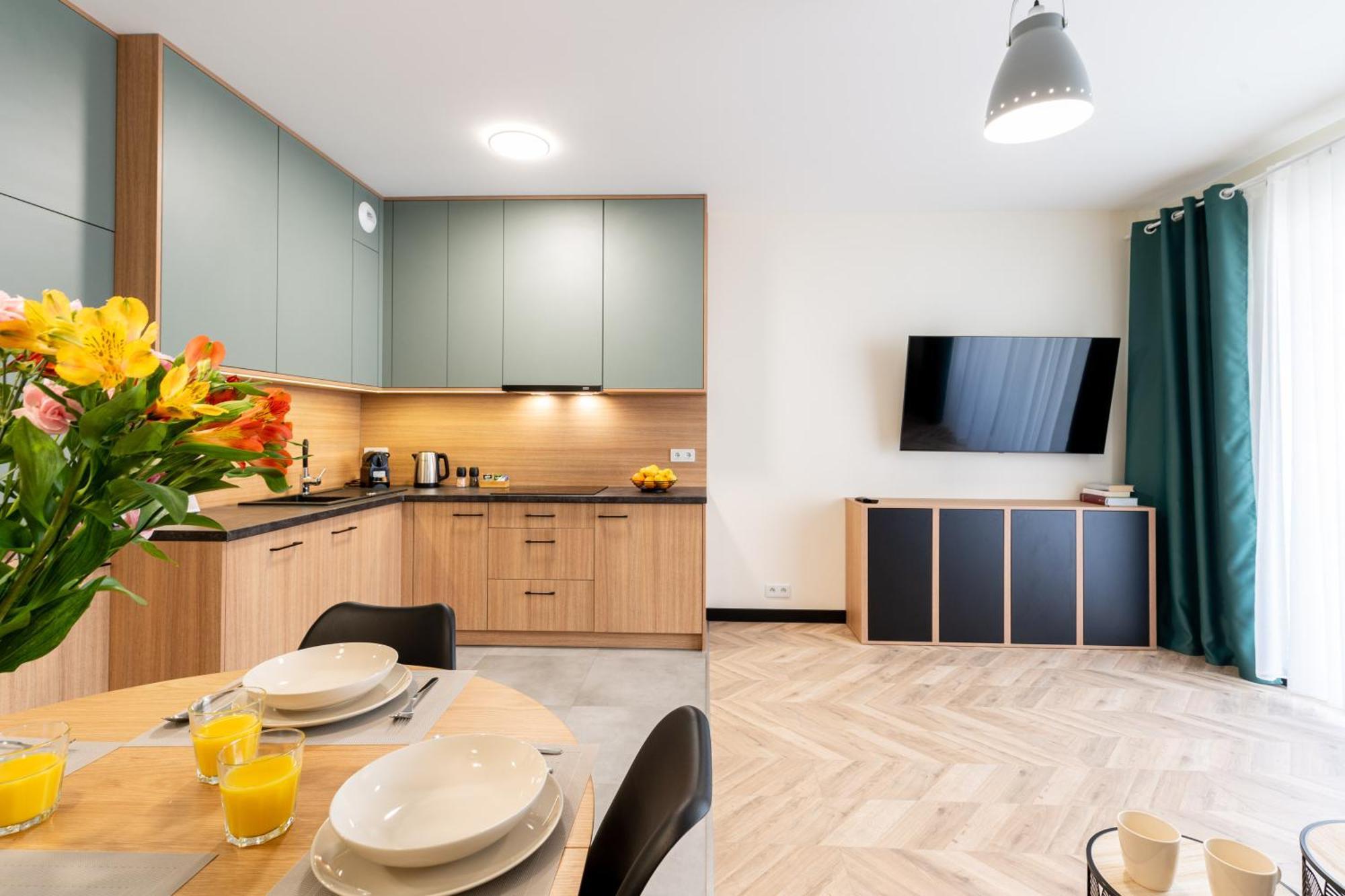 Saska Park Apartments Krasków Eksteriør bilde