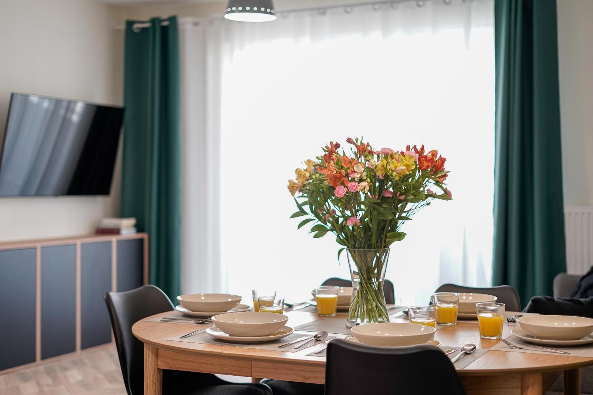 Saska Park Apartments Krasków Eksteriør bilde